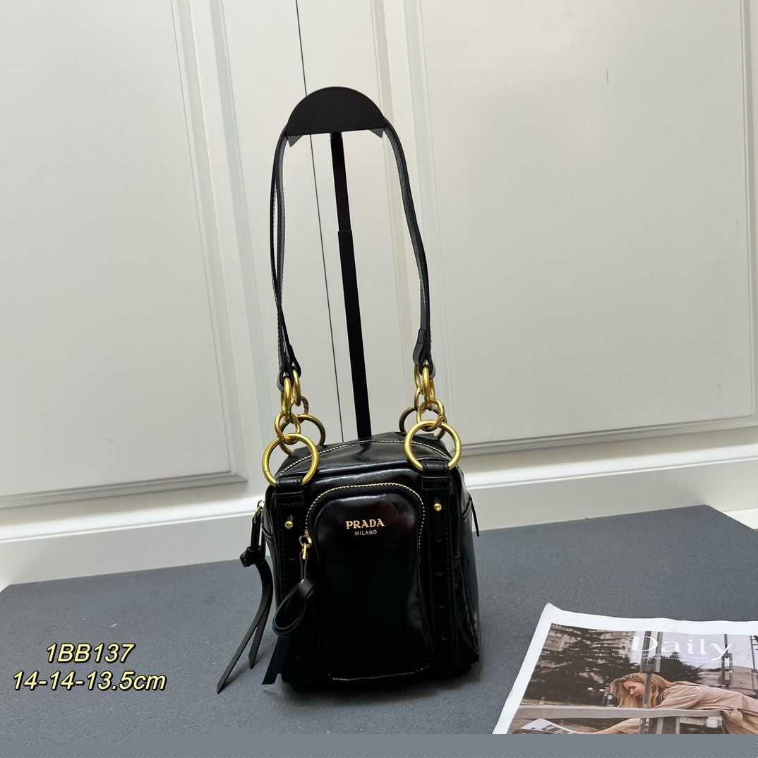 Pra*a top handle bags